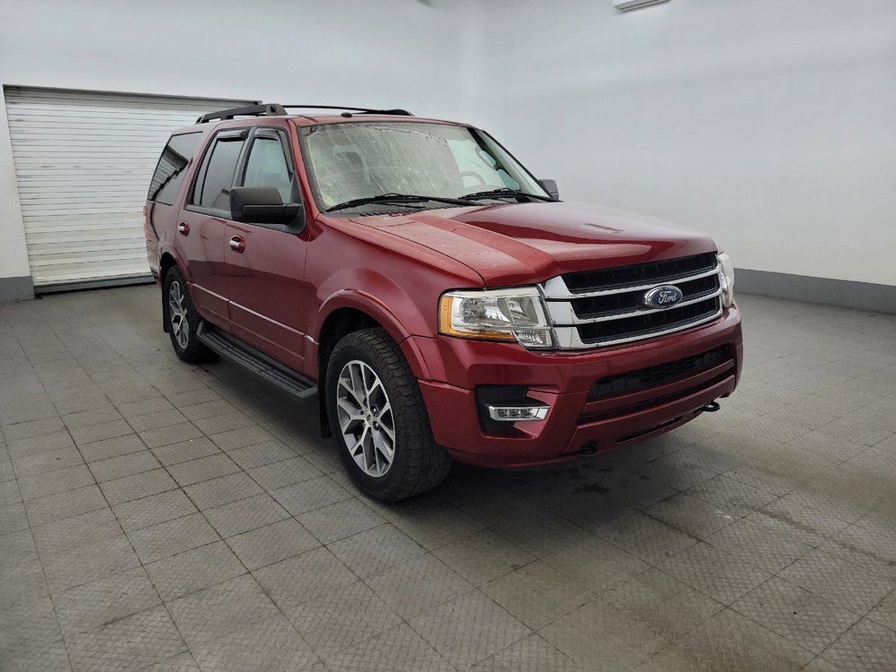 Used 2017 Ford Expedition XLT w/ Equipment Group 202A AWD/4WD image 13