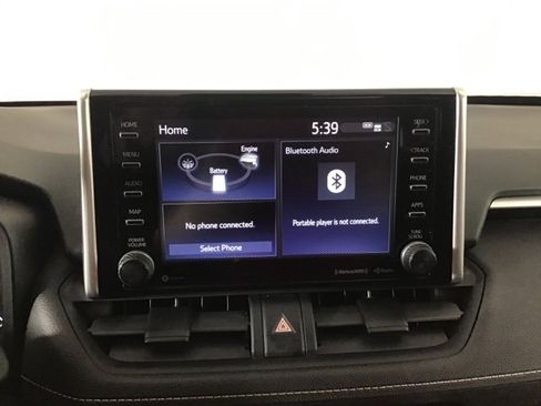 Used 2021 Toyota RAV4 XLE image 15