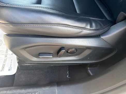 Used 2023 Ford Explorer XLT w/ Equipment Group 202A image 25