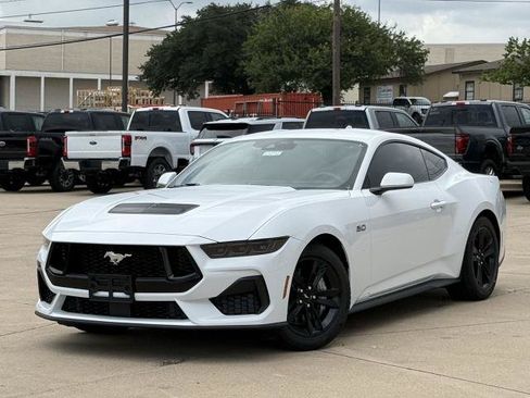 New 2026 Ford Mustang GT RWD image 30