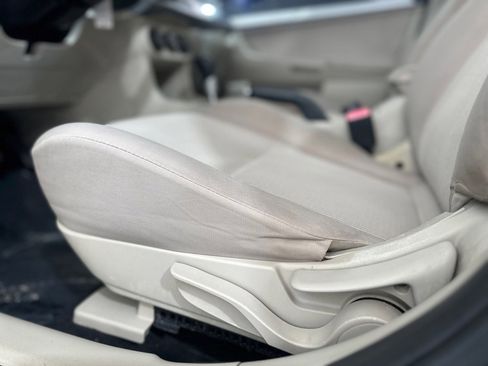 Used 2011 Mitsubishi Lancer ES image 19