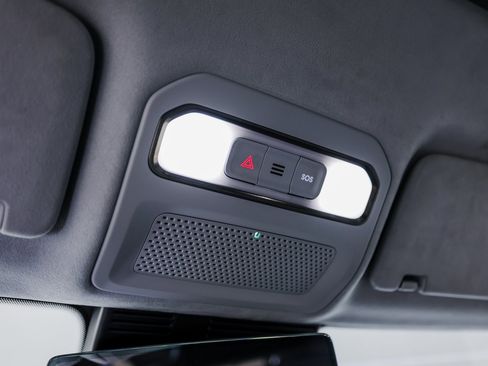 Used 2025 Rivian R1T Adventure image 21