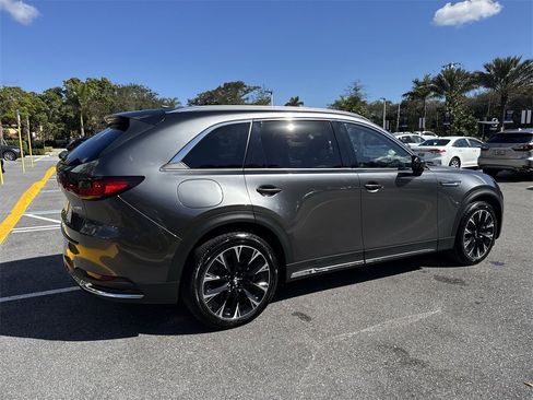 Used 2024 MAZDA CX-90 Plug-In Hybrid w/ Premium Pkg image 5