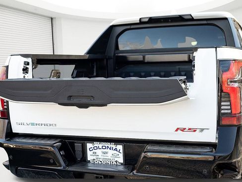 New 2024 Chevrolet Silverado EV RST image 13