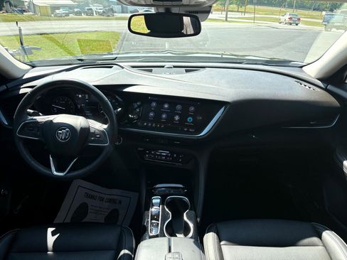 Used 2021 Buick Envision Essence w/ Technology Package I image 28