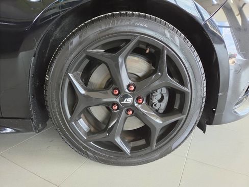 Used 2016 Ford Focus ST FWD image 9