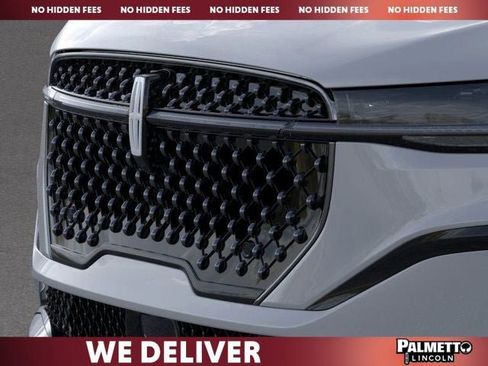 New 2026 Lincoln Nautilus Reserve w/ Jet Appearance Package image 17