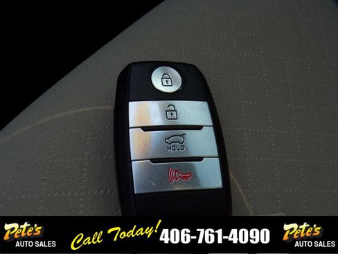 Used 2020 Kia Sorento S image 25