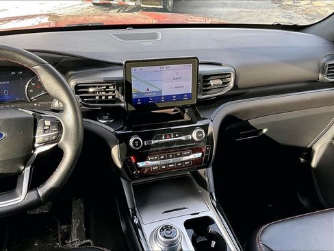 Used 2022 Ford Explorer ST-Line w/ Class IV Trailer Tow Package image 6