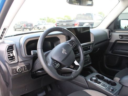 Used 2025 Ford Bronco Sport Big Bend AWD/4WD image 2
