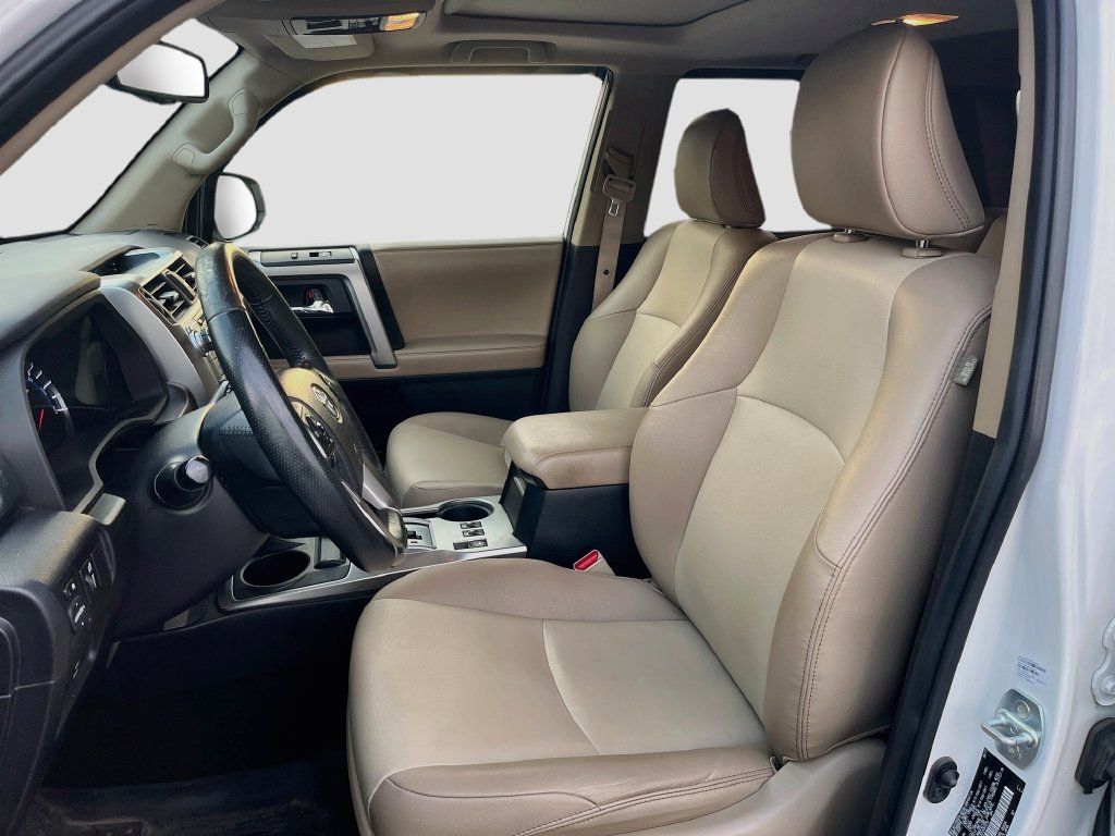 Used 2018 Toyota 4Runner SR5 Premium AWD/4WD image 21