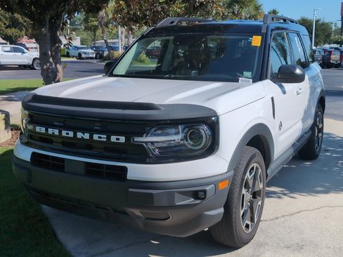 Used 2022 Ford Bronco Sport Outer Banks w/ Tech Package AWD/4WD image 5