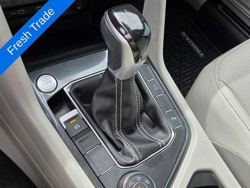 Certified 2024 Volkswagen Tiguan SE R-Line w/ MDO Package, Two-Row AWD/4WD image 24