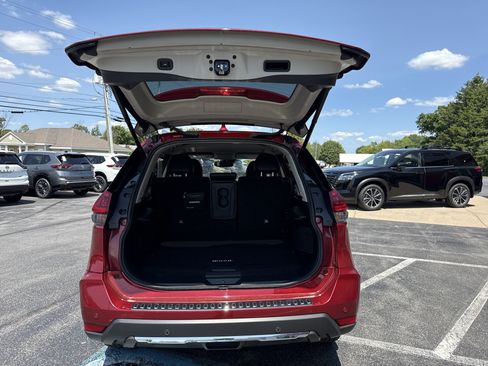 Used 2020 Nissan Rogue SL AWD/4WD image 14