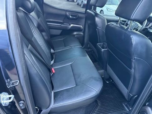 Used 2021 Toyota Tacoma Limited w/ Blackout Package (TMS) image 12
