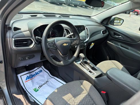 Used 2024 Chevrolet Equinox LT AWD/4WD image 10