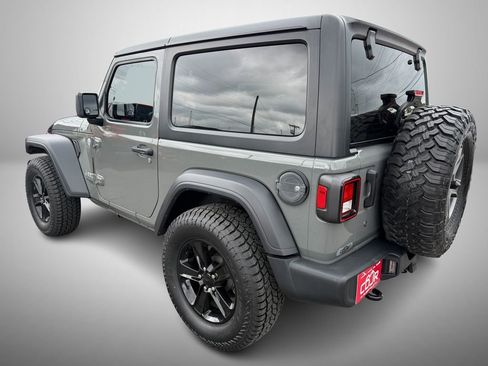 Used 2020 Jeep Wrangler Sport AWD/4WD image 4
