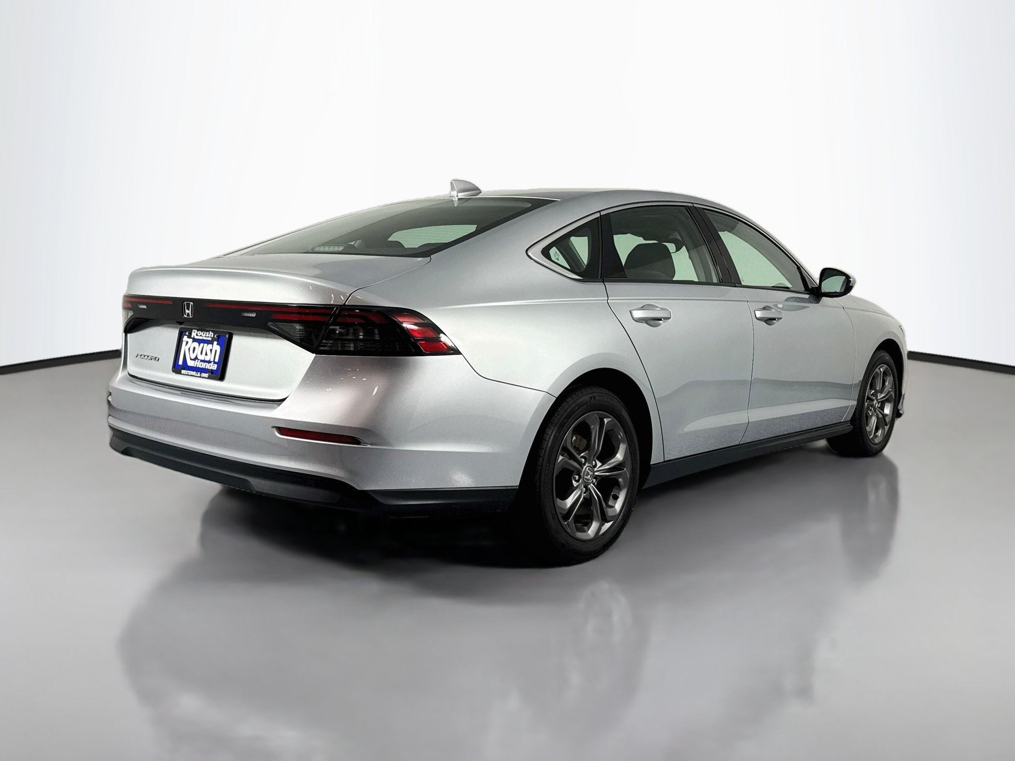 Certified 2024 Honda Accord EX image 5
