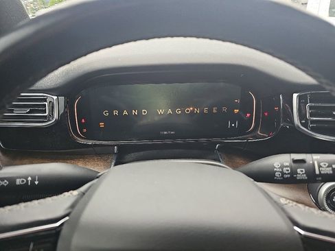 Used 2022 Jeep Grand Wagoneer Series I AWD/4WD image 3