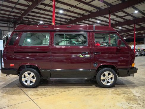 Used 1990 Volkswagen Vanagon Multi-Van image 10