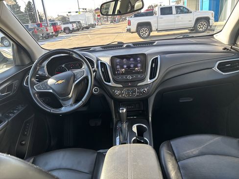 Used 2019 Chevrolet Equinox Premier image 12