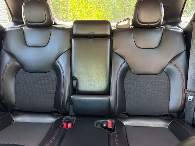 Used 2020 Jeep Cherokee Trailhawk AWD/4WD image 23