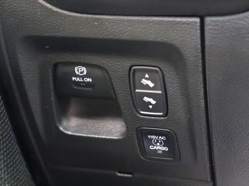 Used 2025 RAM 1500 Big Horn AWD/4WD image 40