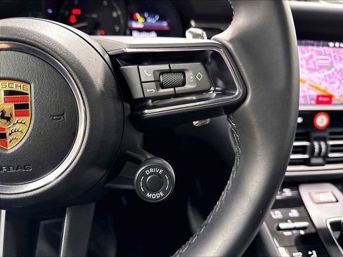 Used 2026 Porsche Macan AWD/4WD image 22