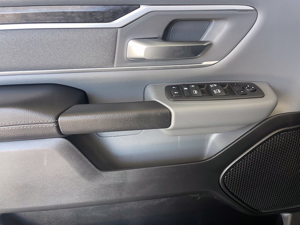 Used 2022 RAM 1500 Big Horn AWD/4WD image 7