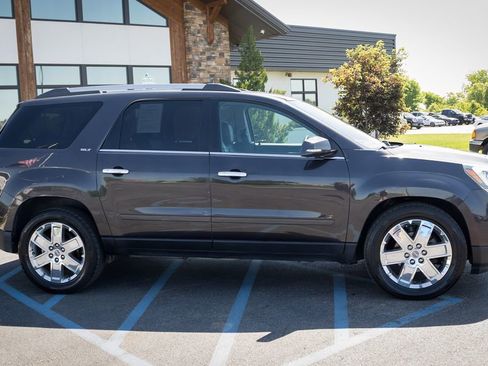 Used 2017 GMC Acadia Limited SLT FWD image 25