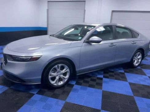 Used 2023 Honda Accord LX image 4