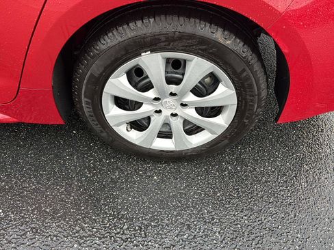 Used 2020 Toyota Corolla LE FWD image 35