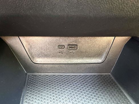 Certified 2025 Chevrolet Equinox ACTIV w/ Safety and Technology Package AWD/4WD image 22