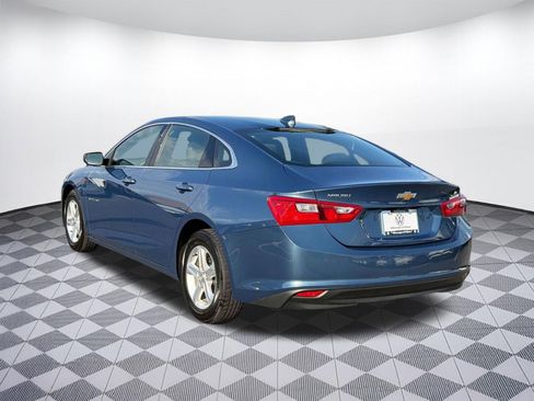 Used 2024 Chevrolet Malibu LT FWD image 3