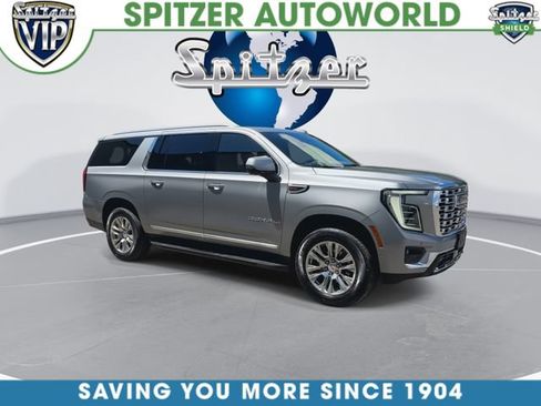 Used 2025 GMC Yukon XL Denali AWD/4WD image 2