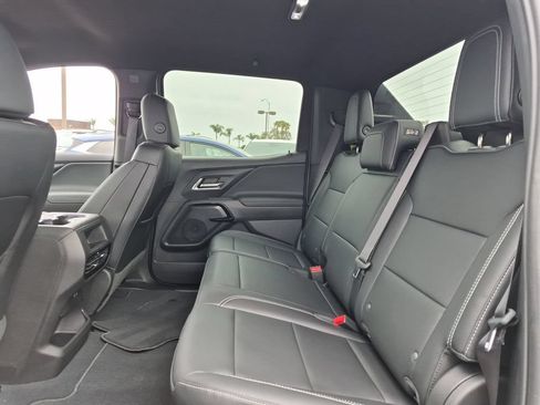Used 2026 Chevrolet Silverado EV LT AWD/4WD image 24