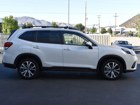 Used 2024 Subaru Forester Limited image 5