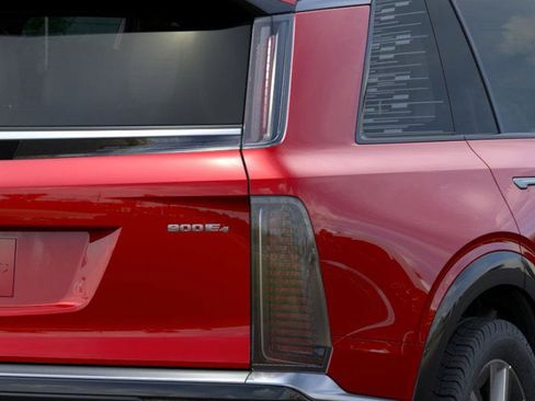 New 2026 Cadillac Vistiq Luxury image 11