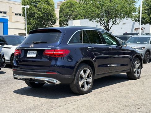 Used 2019 Mercedes-Benz GLC 300 4MATIC image 4