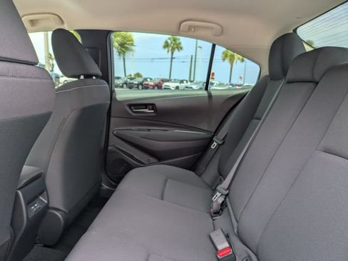 Used 2023 Toyota Corolla LE FWD image 14