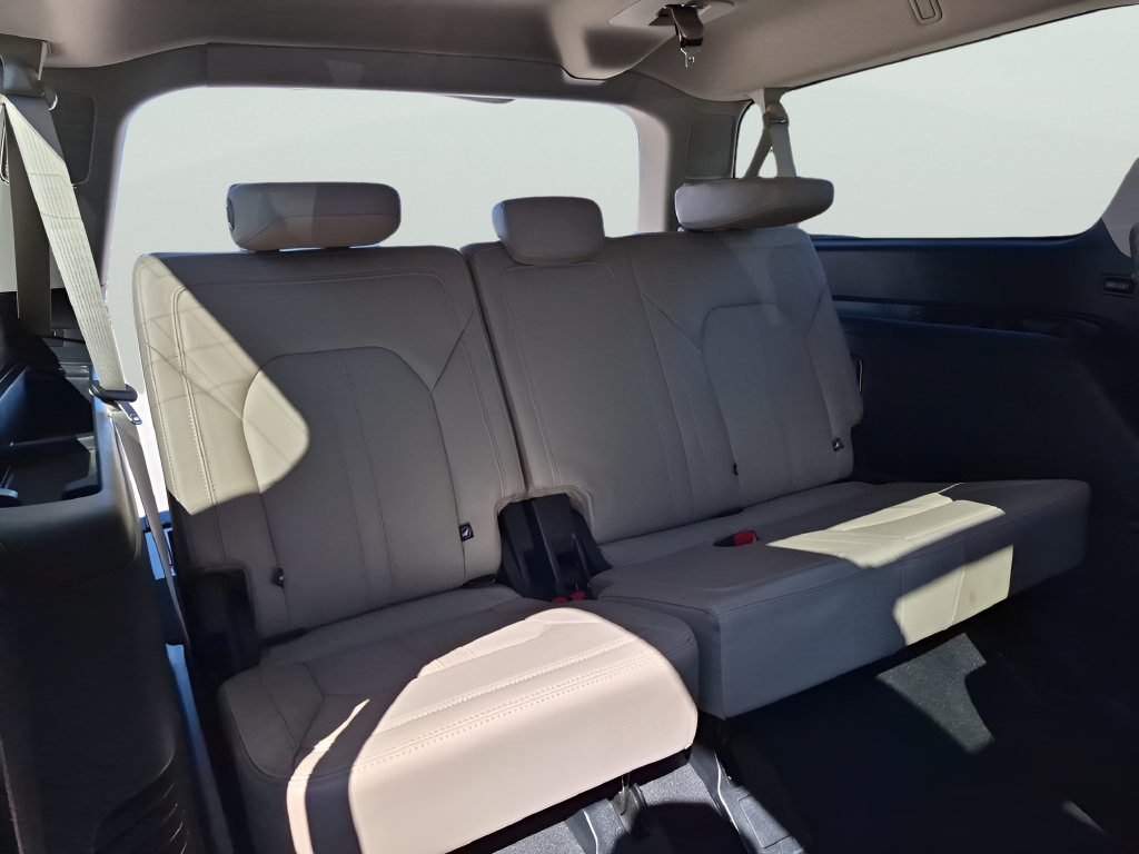 Used 2024 Ford Expedition Max Limited RWD image 34