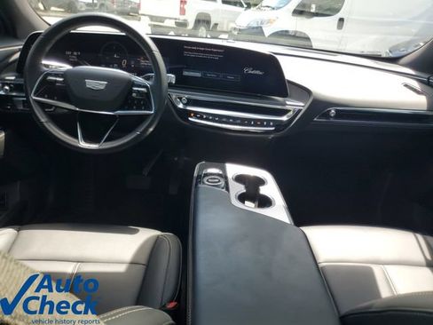 Certified 2024 Cadillac Lyriq Tech RWD image 17