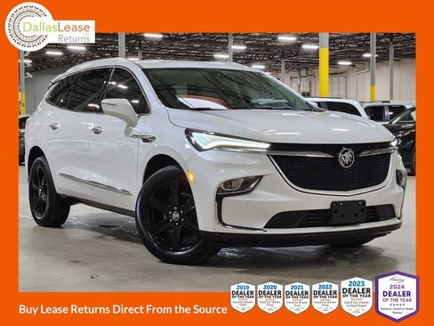 Used 2024 Buick Enclave Essence w/ Sport Touring Edition image 1