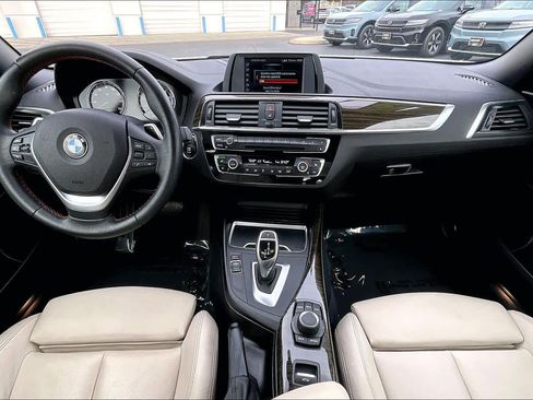 Used 2018 BMW 230i Convertible image 15