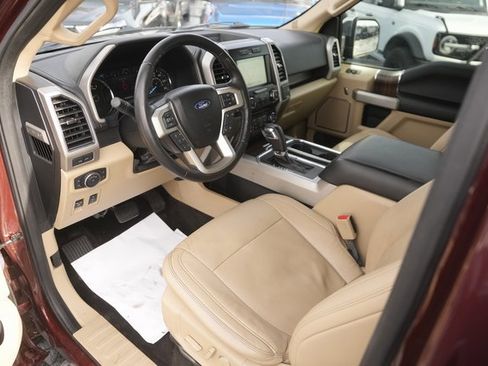 Used 2017 Ford F150 Lariat image 8