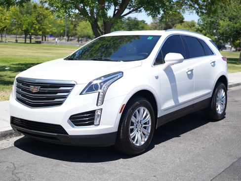 Used 2017 Cadillac XT5 FWD w/ LPO, Wheel Lock Package image 1