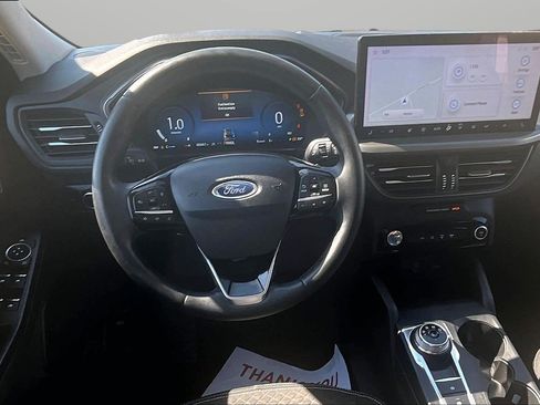 Used 2023 Ford Escape Active w/ Tech Pack #2 AWD/4WD image 5