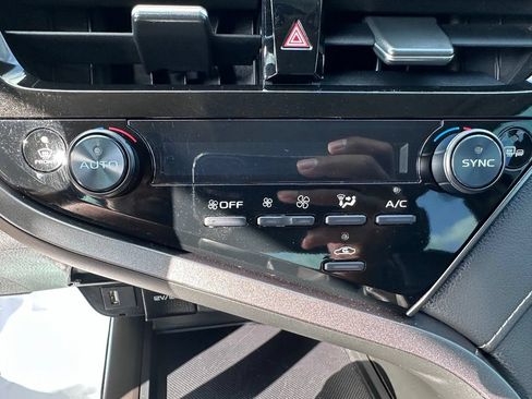 Used 2024 Toyota Camry SE FWD image 19