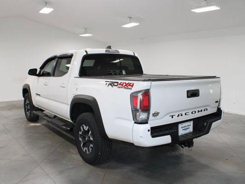 Used 2022 Toyota Tacoma TRD Off-Road w/ Technology Package image 7