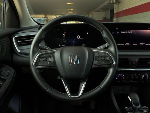 Used 2025 Buick Encore GX Preferred FWD image 31